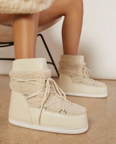 CHLOÉ X MOON BOOT Embroidered shearling and leather snow