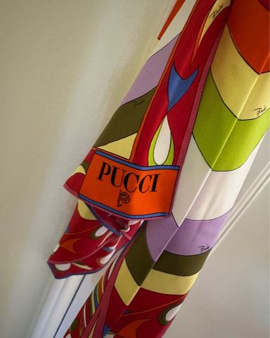 み*ん様 EMILIO PUCCI SILK ビジュー付きターバン Pucci Silk Satin Crepe Fabric/Floral Design Tunic Fabric