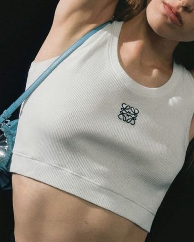 【LOEWE】Anagram cropped embroidered cotton T-shirt Tシャツ LOEWE Anagram cropped embroidered ribbed cotton T-shirt