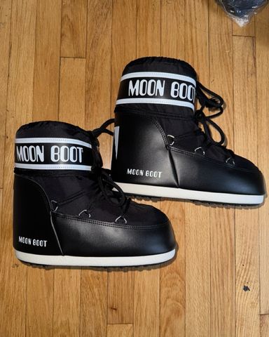 $620 Moon Boot x Jimmy Choo | Pickle
