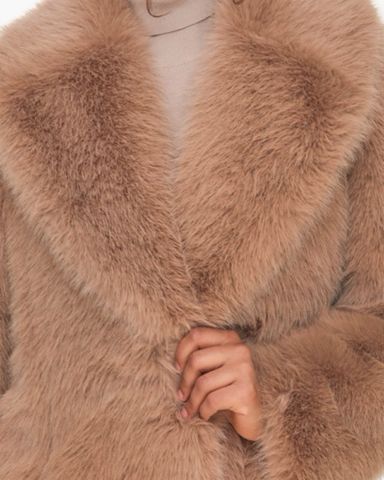 Alo Yoga Opulent Faux Fur Statement Jack | Pickle