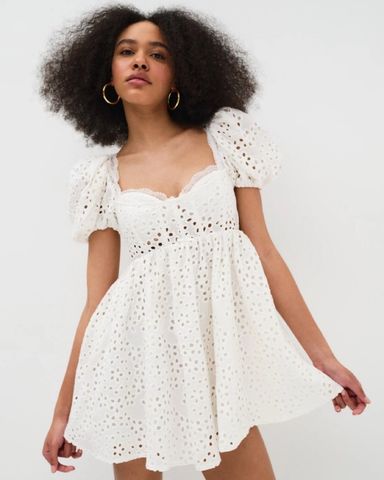 【関税込み】GUIZIO ホワイト Aylin Eyelet ミニワンピース Aylin Eyelet Dress – Guizio