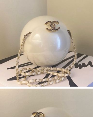 Chanel 19 - White with Silver-tone | Pickle