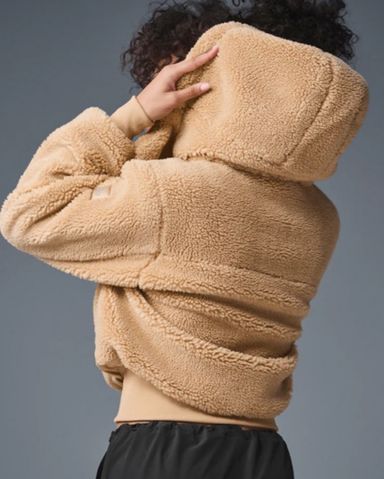 ジャケット [Alo Yoga] Opulent Faux Fur Statement Jacket Opulent Faux Fur Statement Jacket - Black | ALO