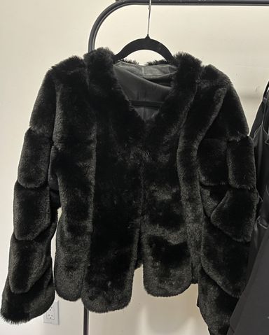 Amazon.com: Skying FurinFashion KE-01 Hooded Fur Long