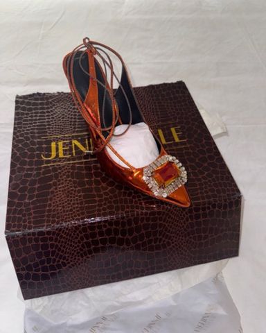Bottega Veneta Orange Pumps | Pickle