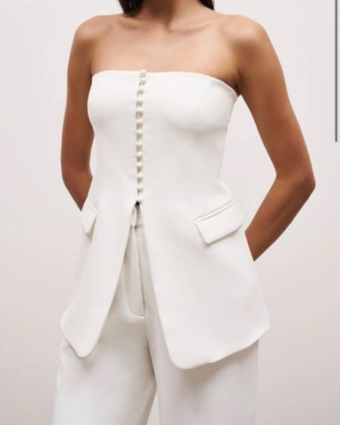 Alice Olivia SALE ! クールなワイドレッグ ジャンプスーツ 白 Alice And Olivia Clothing Sale | REVOLVE
