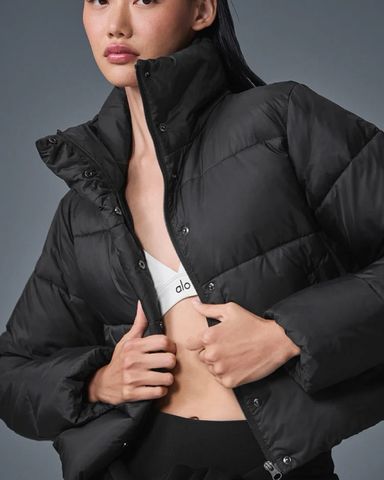 ブランド公式通販サイト Cropped Orion Yoga Alo Puffer Pickle | Jacket ジャケット・アウター