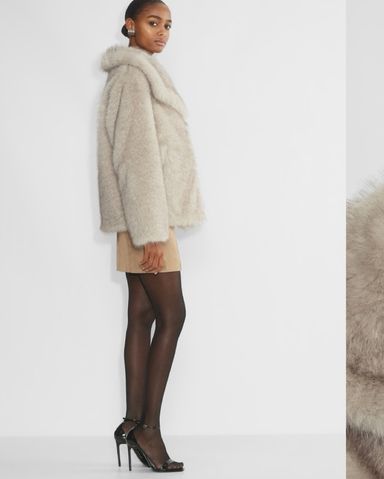 ブルゾン [Alo Yoga] Opulent Faux Fur Statement Jacket Opulent Faux Fur Statement Jacket - Black | ALO