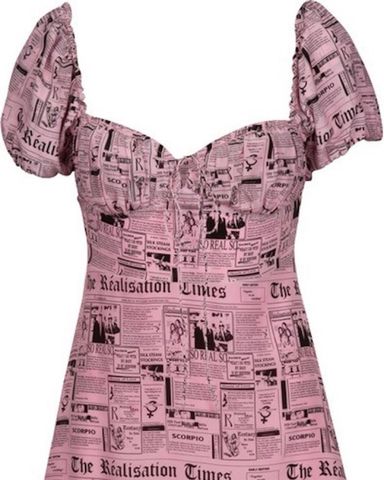 Realisation par venus dress newspaper store
