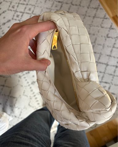 Bottega Veneta Bulb バルブ ホワイトショルダーバッグ Bottega Veneta Bulb バルブ ホワイトショルダーバッグ