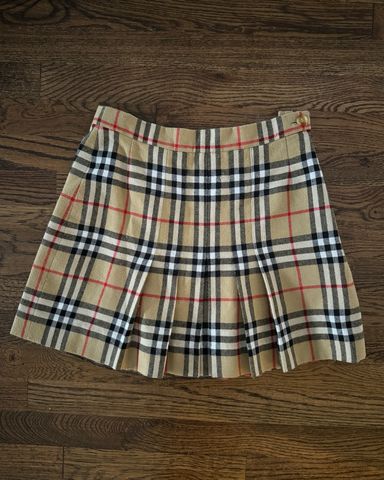 Burberry Mini Skirt | Pickle