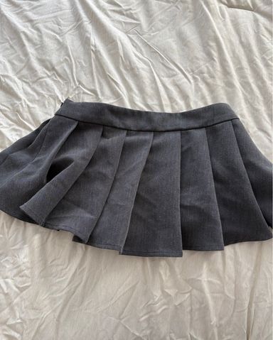 グレー skirt Zara Light Gray Pleat Mini Skirt | Pickle