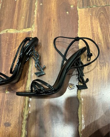 YSL Sandals | Pickle