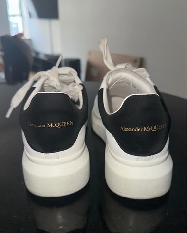 【送料込み】miu miu★SALE★MF4806 Miu Miu Sneakers Size 40 IT