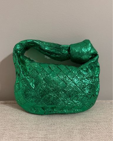 トートバッグ BOTTEGA VENETA Army Green Nappa Leather Mini Jodie Handbag Army green nappa leather mini Jodie handbag – G&B