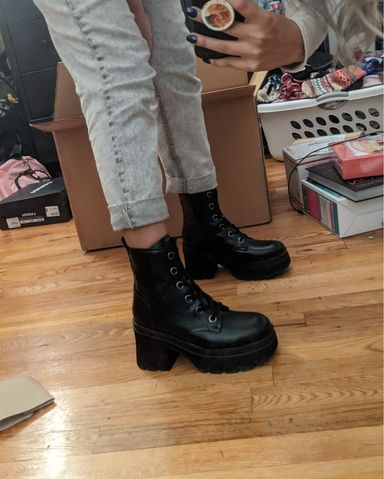 Black Leather Platform Boot | UNIF