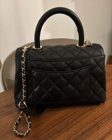 CHANEL ノベルティバッグ ブラック 2019年製 2025年最新】シャネルノベルティ バッグの人気アイテム - メルカリ