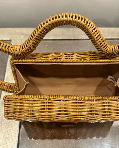 Cult Gaia Sybil Crossbody Bag | Pickle