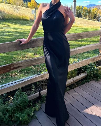 Monot Size 4 Gown | Pickle