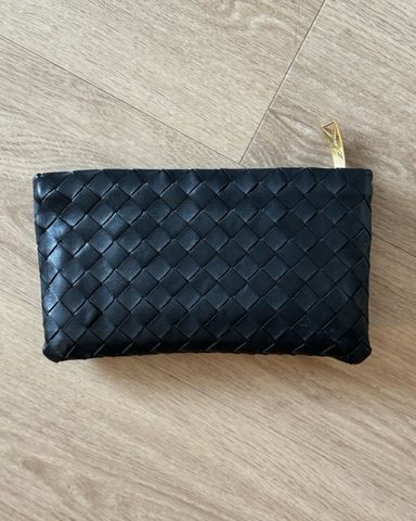 Bottega Veneta Long Clutch Andiamo | Pickle