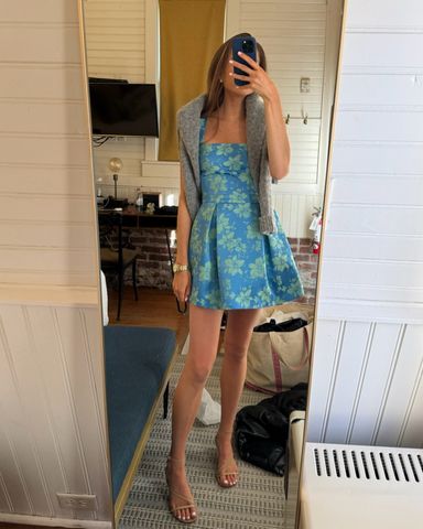 【Alice+Olivia】デリア ラッフル チュニック ミニドレス Pacey Mini Dress In Pearl Blush | Alice + Olivia