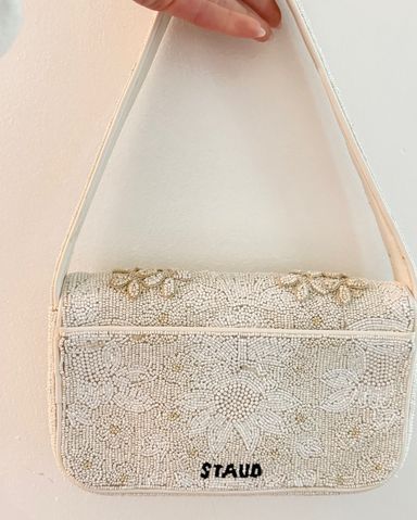★LOW CLASSIC★ LC LOGO MICRO BAG_IVORY_LOW24UM_BA040IV Cora Medium Logo Embossed Shoulder Bag | Michael Kors [US]