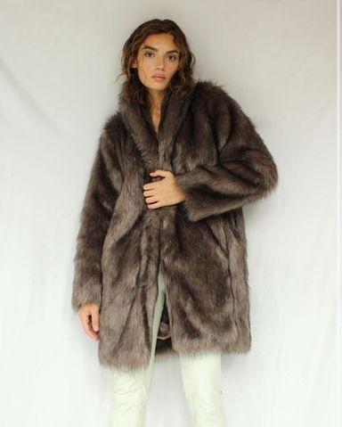 Alo Yoga Opulent Faux Fur Statement Jack | Pickle