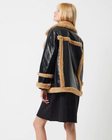 セール 一番安い Zara Black Pickle | Jacket Fur フラワーアレンジメント